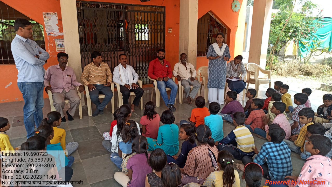 मौजे- पाडळी ता. पैठण  येथे आंतरराष्ट्रीय पौष्टिक तृणधान्य वर्ष २०२३ निमित्ताने कृषी सहाय्यक यांनी जि.प. शाळेतील विद्यार्थ्यांना   पौष्टिक तृणधान्याचे आहारातील महत्व याबाबत मार्गदर्शन केले. यावेळी गावाचे सरपंच, ग्रामसेवक, विमा प्रतिनिधी, तसेच ग्रामस्थ उपस्थित होते.