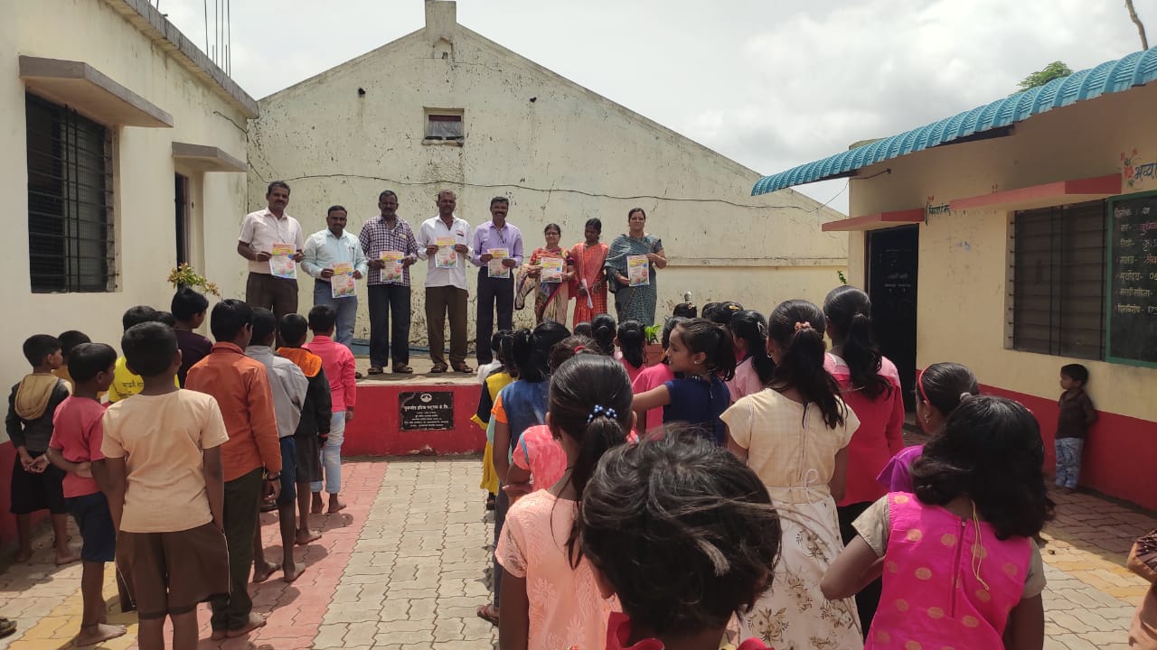 विद्या मंदिर लक्ष्मीवाडी, मौजे- लक्ष्मीवाडी, ता. हातकणंगले, जिल्हा- कोल्हापूर येथे प्रधानमंत्री पोषणशक्ती योजनेअंतर्गत विद्यार्थ्यांमध्ये जागरूकता निर्माण कार्यक्रम संपन्न.