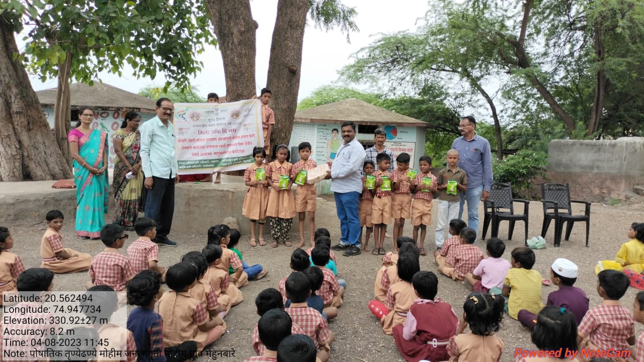 विद्यार्थ्यांमध्ये तृणधान्य (मिलेट) जागरूकता निर्माण करणे करीता मौजे मेहुनबारे तालुका – 40गाव